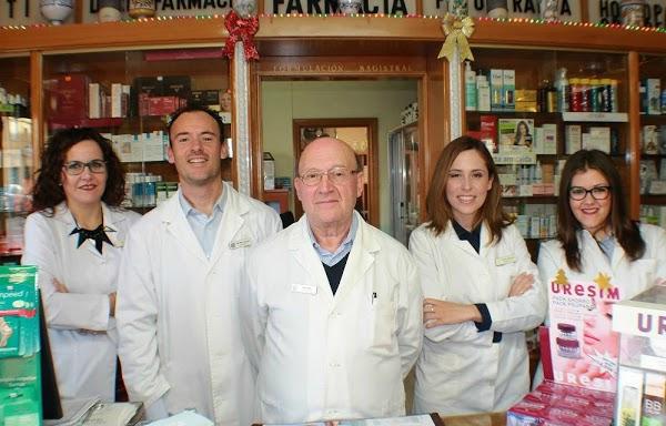 Imagen 79 Farmacia Ayala - Ldo. Jose Ayala foto