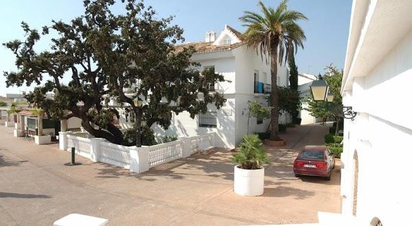 Imagen 5 St Bernard's Roman Catholic Parish Church foto