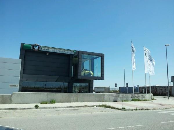 Imagen 42 Avis Alquiler de Coches en Puerto De Sagunto foto