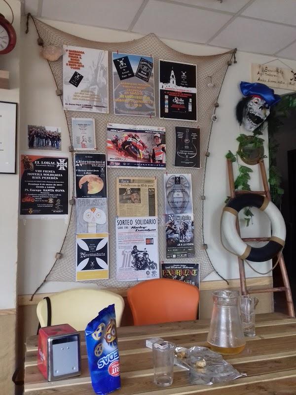 Imagen 63 Piratas de Creixell Tapas Bar foto
