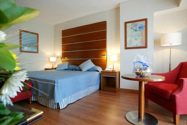 Imagen 6 Farmacia Ortopedia Alarcón-Martín foto