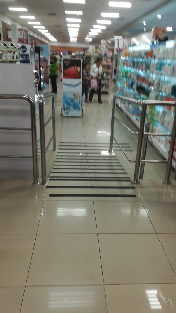 Imagen 252 Farmacias Arrocha Calle 50 foto