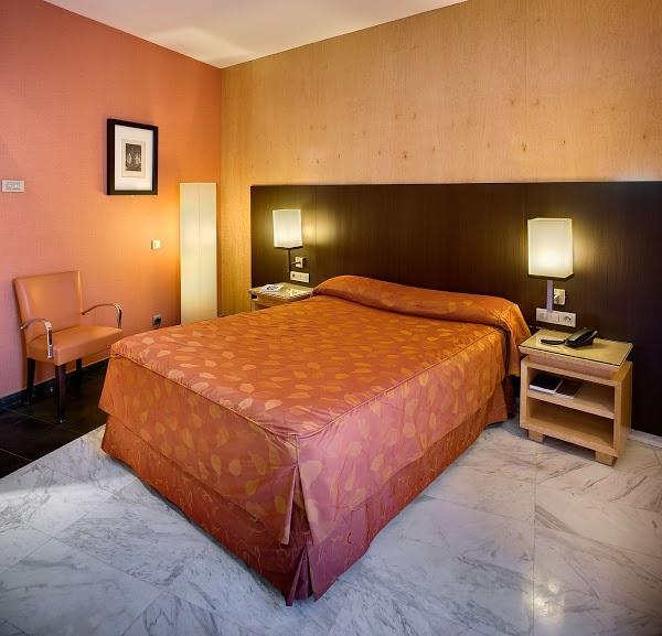 Imagen 3 Farmacia Gelpí foto