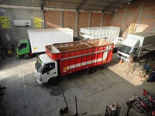 Imagen 6 Fabrica de Carrocerias La Universal foto