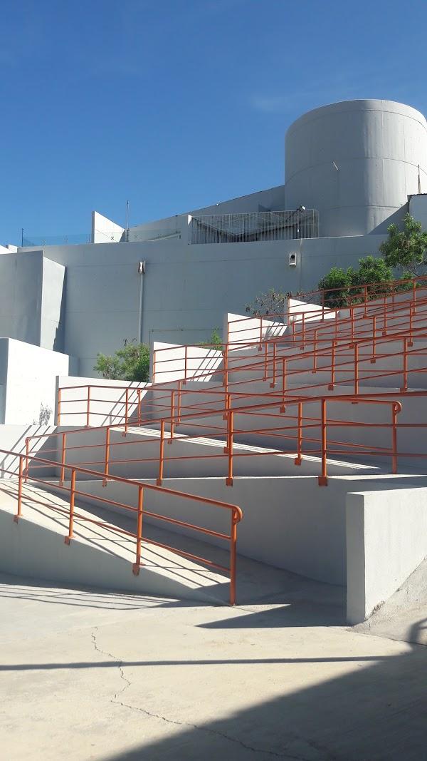 Imagen 43 Polideportivo Municipal Llefia foto