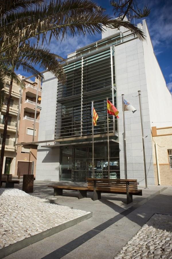 Imagen 2 Comercial Reyes foto