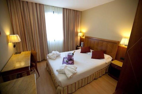 Imagen 4 Ursula Design, S.L. foto