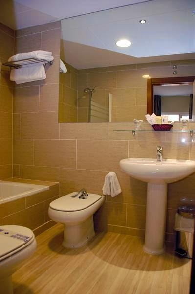 Imagen 7 Talleres Miguel, Chapa y Pintura foto