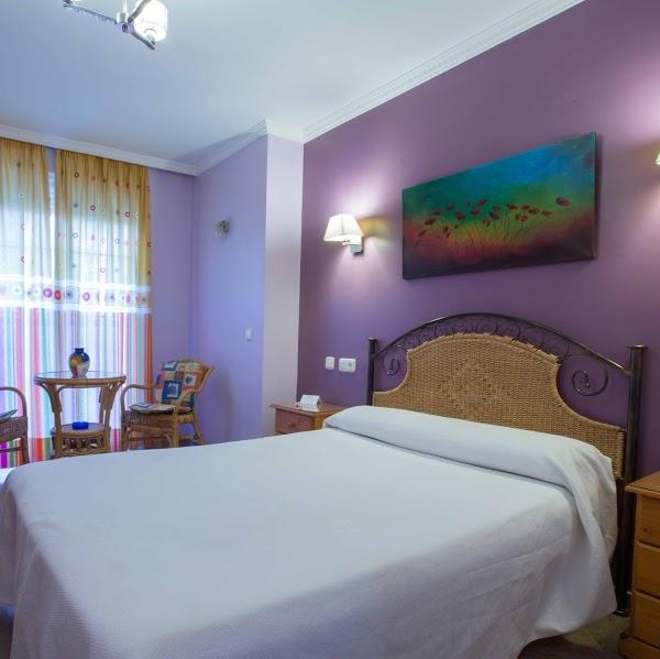 Imagen 41 Happy Hostal Carrales foto