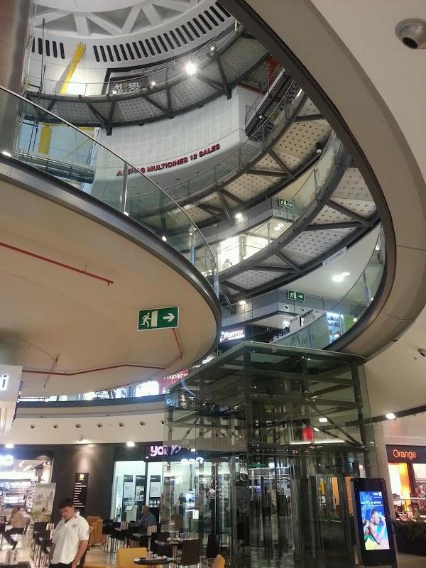 Imagen 7 Ynares Center foto