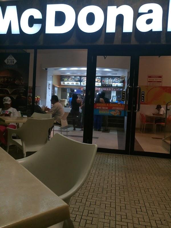 Imagen 127 Centro Comercial Plaza Agora Chanis foto