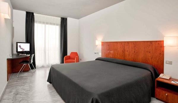 Imagen 7 Hotel Onix Fira foto