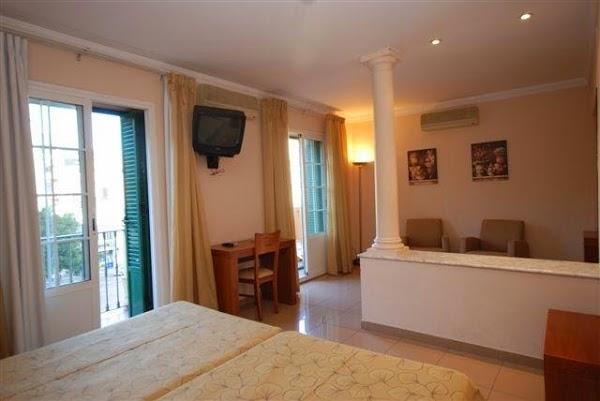 Imagen 17 Contrast-perruquers foto