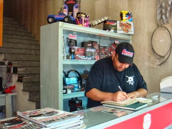 Imagen 30 Comercial Lobot foto