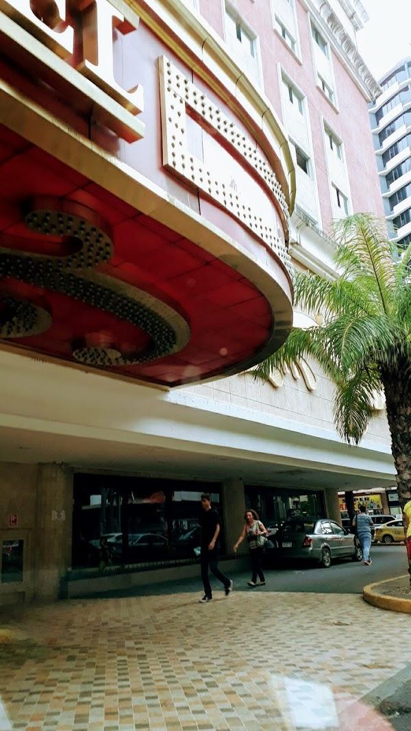 Imagen 52 Centro Comercial Alzamora foto