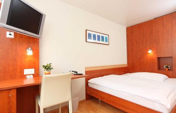 Imagen 6 Hotel Campanario foto