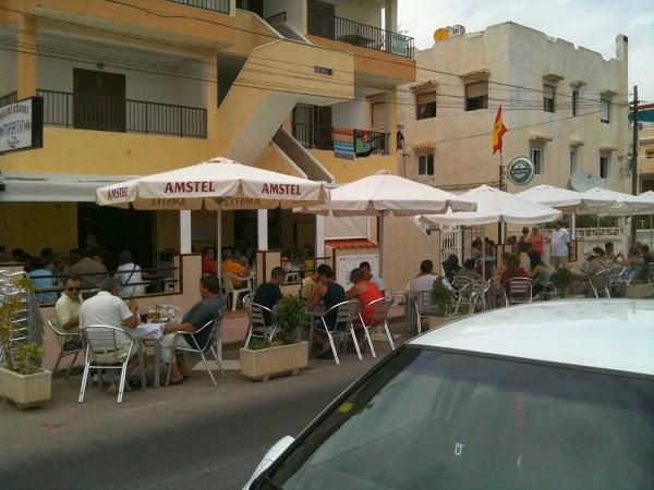 Imagen 8 Surfin Donuts Coffee House foto