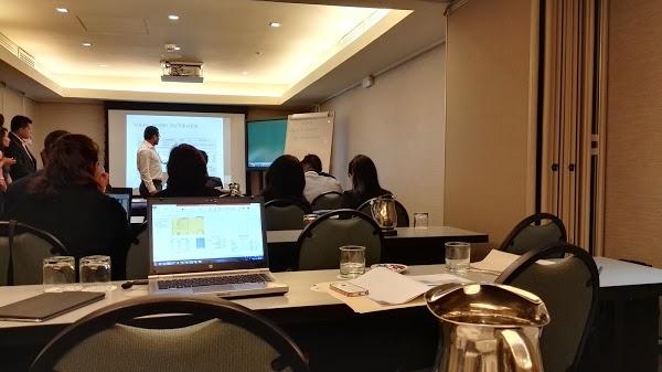 Imagen 19 Idiomas Católica foto