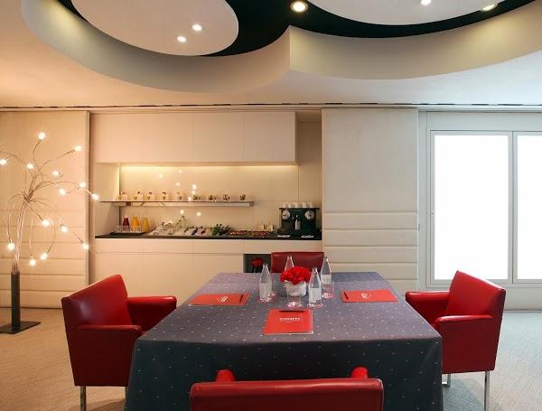 Imagen 7 Ainea Perfums S.L. foto