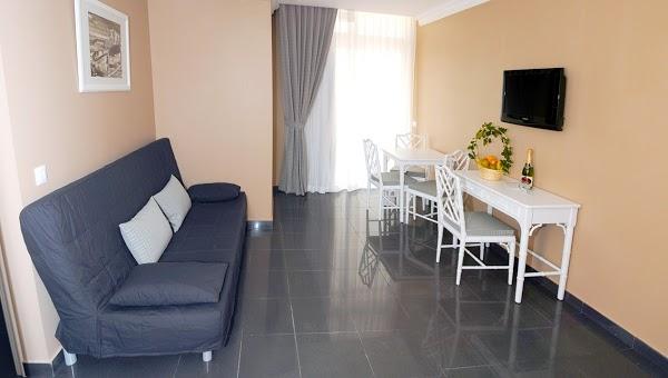 Imagen 4 Los Pincheira foto