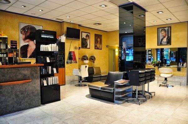 Imagen 9 Cuadros Eléctricos Patraix, S.L. - CUELPA S.L. foto