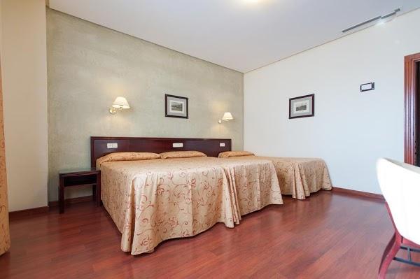 Imagen 47 Polideportivo Municipal Santo Tomás foto