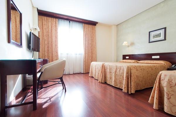 Imagen 52 Polideportivo Municipal Santo Tomás foto