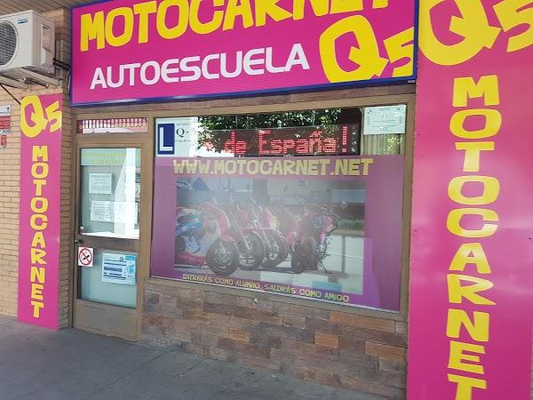 Imagen 129 Autoescuela Q5 MotoCarnet foto