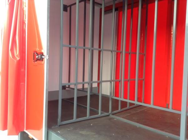 Imagen 55 COMERCIAL MARTINEZ C.B. foto