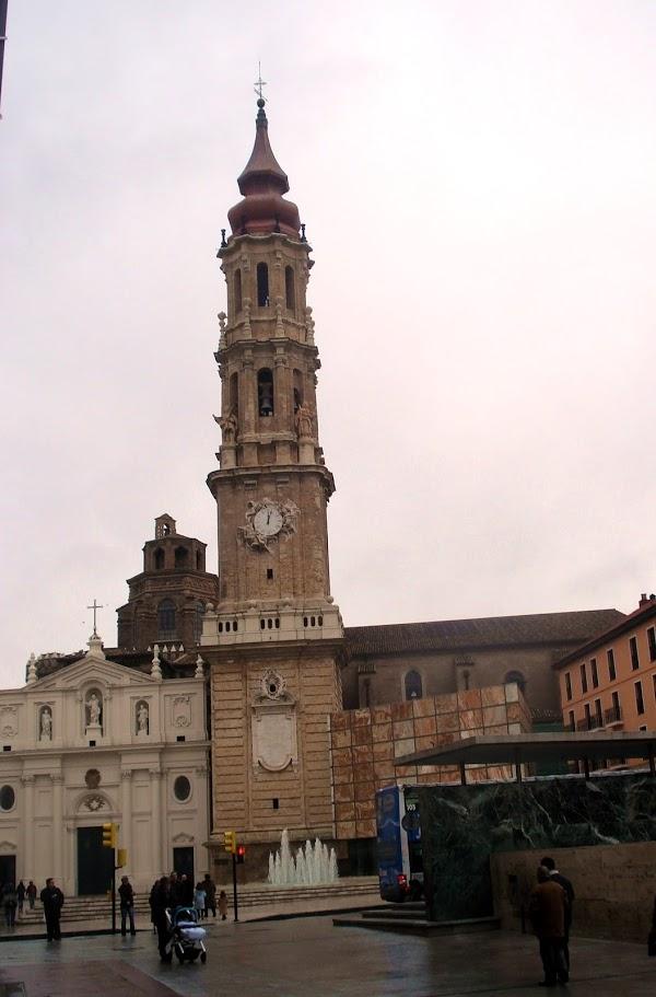 Imagen 8 Rapanui Botillería foto