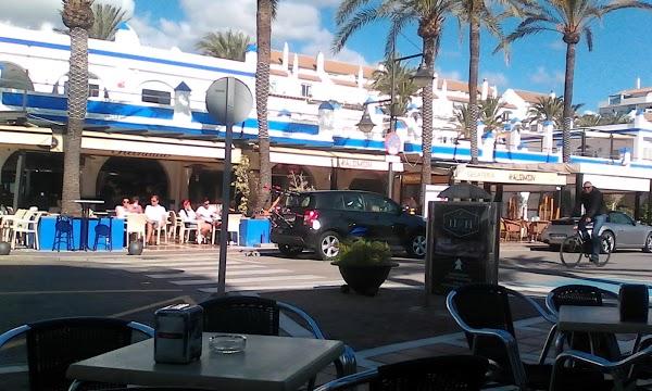 Imagen 103 Tapas Bar Puerto Deportivo Estepona, Halomon foto