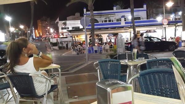 Imagen 121 Tapas Bar Puerto Deportivo Estepona, Halomon foto