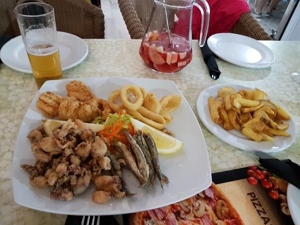 Imagen 142 Tapas Bar Puerto Deportivo Estepona, Halomon foto