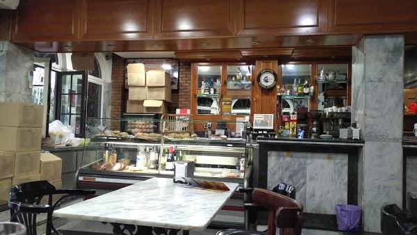 Imagen 70 Bar Francis foto