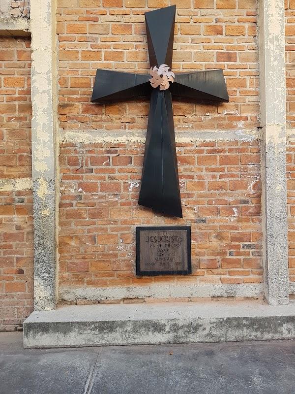 Imagen 100 Templo de San Crispin y Crispiniano foto