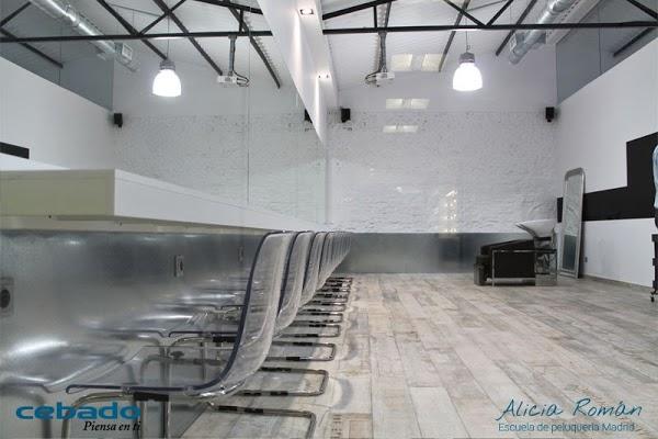 Imagen 150 ACADEMIA DE PELUQUERÍA MADRID CEBADO foto