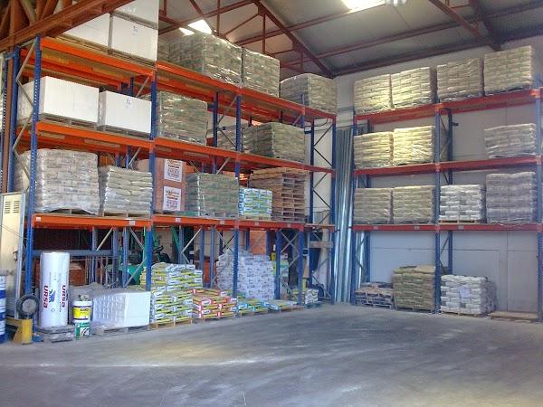 Imagen 13 TIENDA HÍPICA CANALON,Piensos Pajareria Biona foto