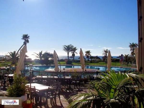 Imagen 15 La Plaza Beach Restaurant foto