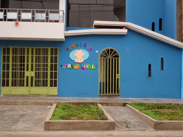 Imagen 3 Pequeños Genios foto