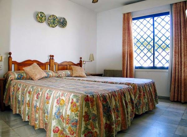 Imagen 5 Apartamentos El Minarete foto