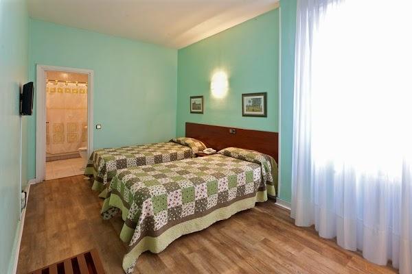 Imagen 36 Loving hut foto