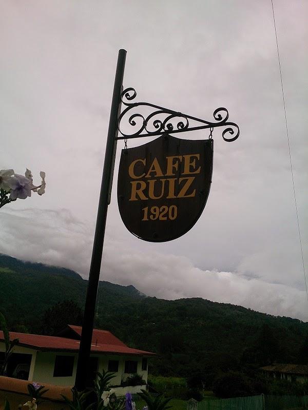 Imagen 2 Liquor Station foto