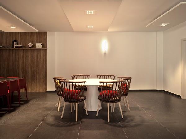 Imagen 28 Oficina de Empleo Ciudad Alta foto