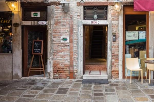 Imagen 4 Super Colmado Vista Hermosa foto