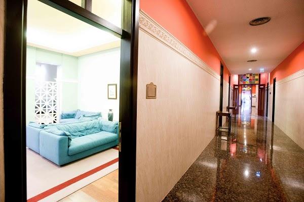 Imagen 35 Escola Nostra Senyora de Montserrat foto