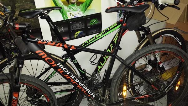 Imagen 180 DHL Plaza Florencia foto