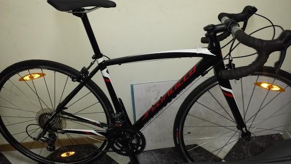 Imagen 183 DHL Plaza Florencia foto