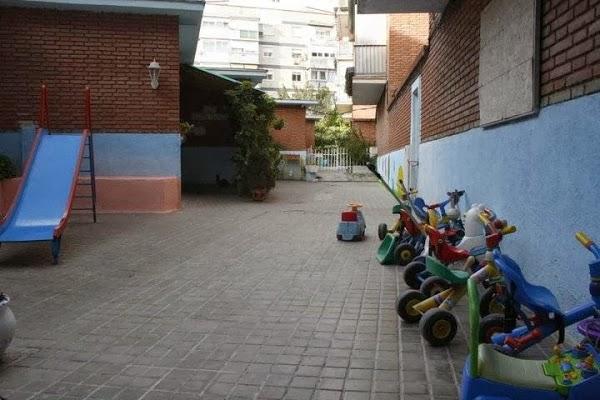 Imagen 44 Parqueo DHL foto