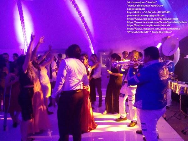 Imagen 32 Black & White Lounge Bar Music foto