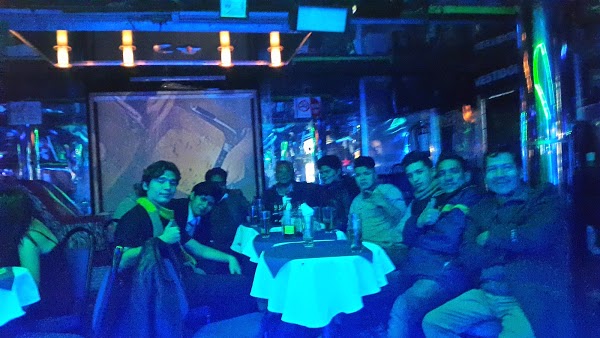 Imagen 205 Moon Star Mens Club foto